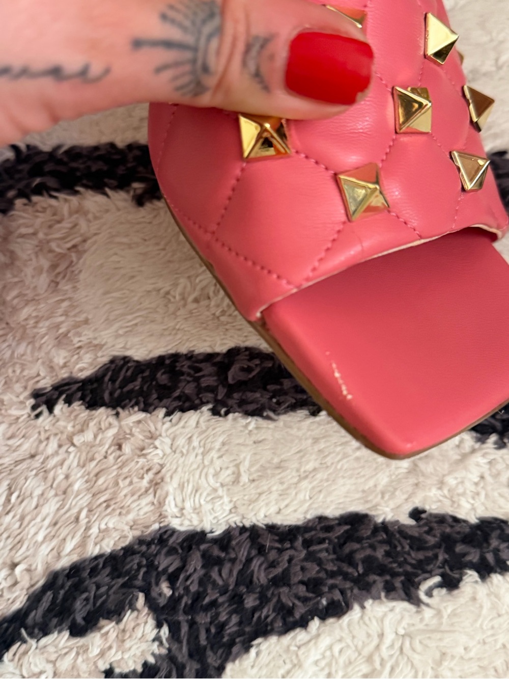Marc Fisher Coral Pink Quilted Stud Slide Mules - Picture 2 of 7